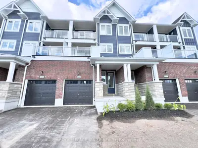 Att/Row/Townhouse in Midland