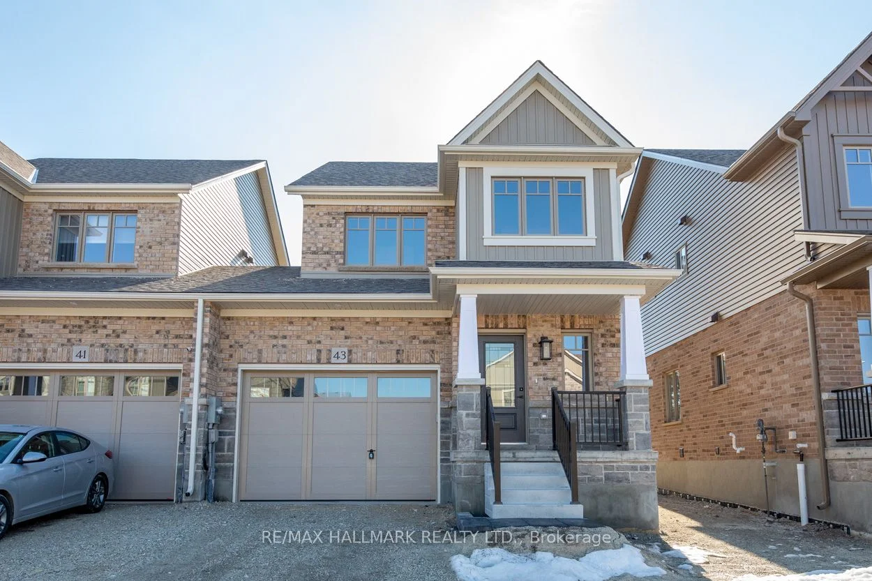 Semi-Detached in Collingwood