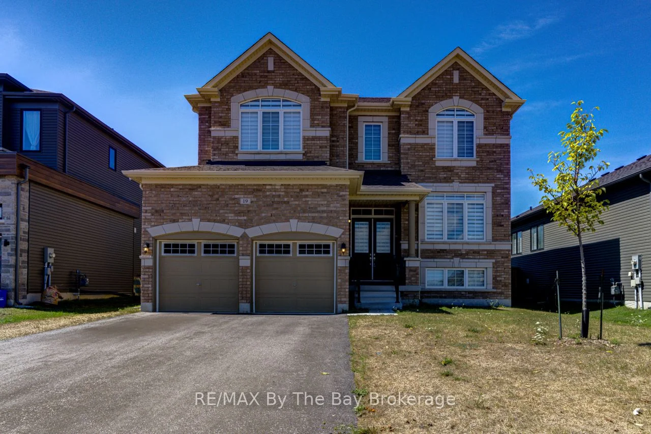 19 Beatrice Drive, Wasaga Beach, ON L9Z 0L3