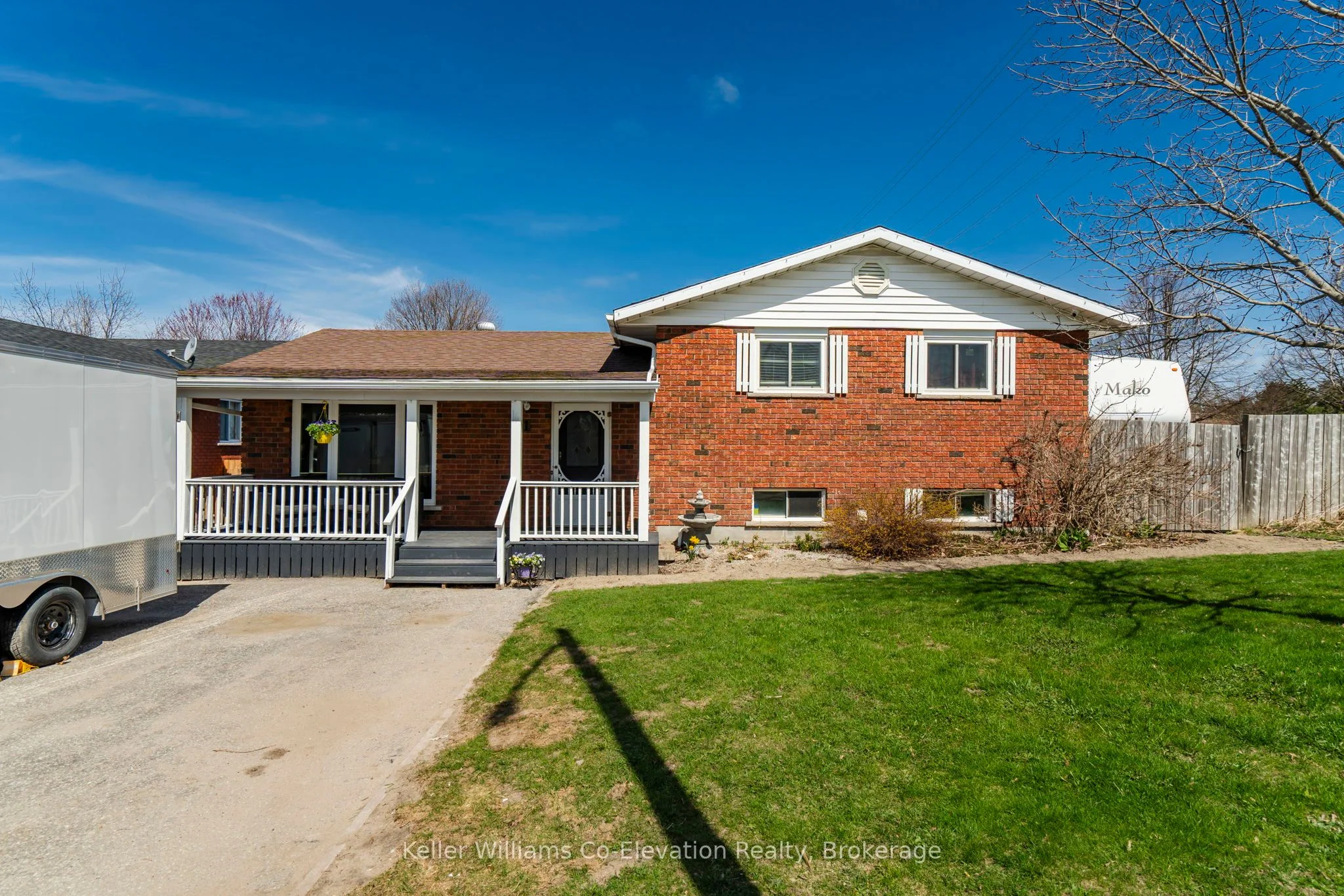 1 Bonaventure Place, Penetanguishene, ON L9M 1J3