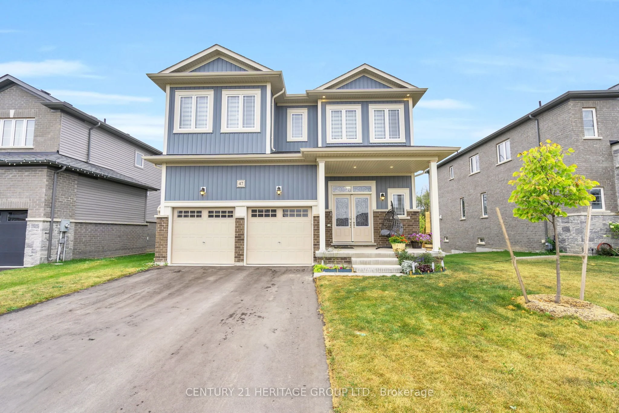 47 Emerald Street Upper, Wasaga Beach, ON L9Z 1J9