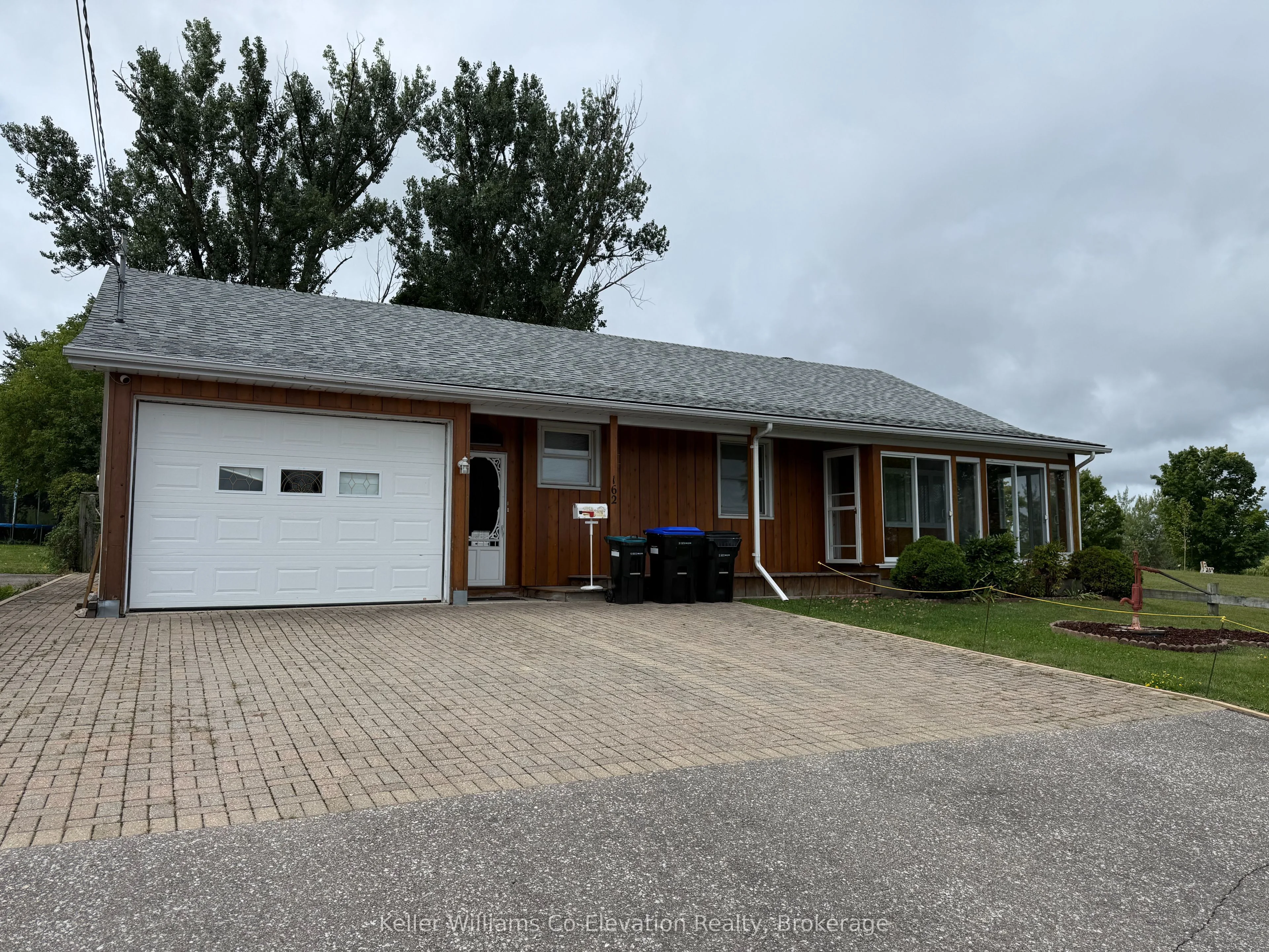 162 Lindsay Street, Midland, ON L4R 2T6