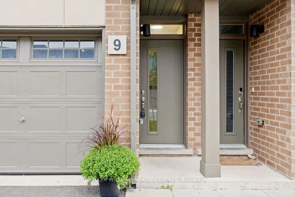 9 Winters Crescent 25, Collingwood, ON L9Y 5T1