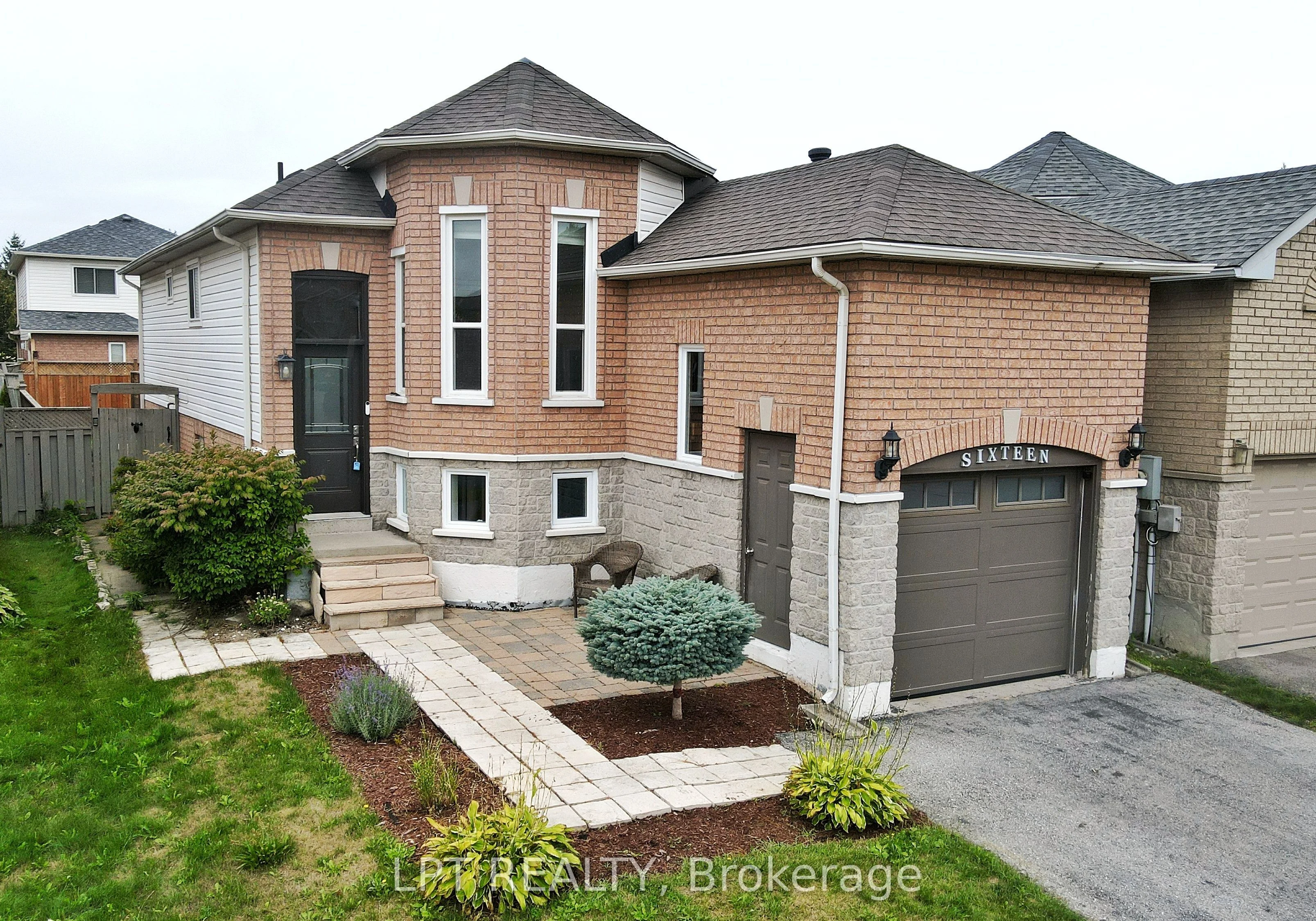 16 Basswood Drive, Barrie, On L4n 9p1