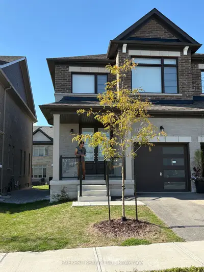 Semi-Detached in Springwater