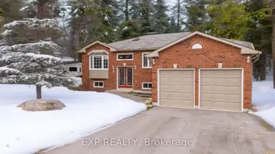 Detached in Wasaga Beach