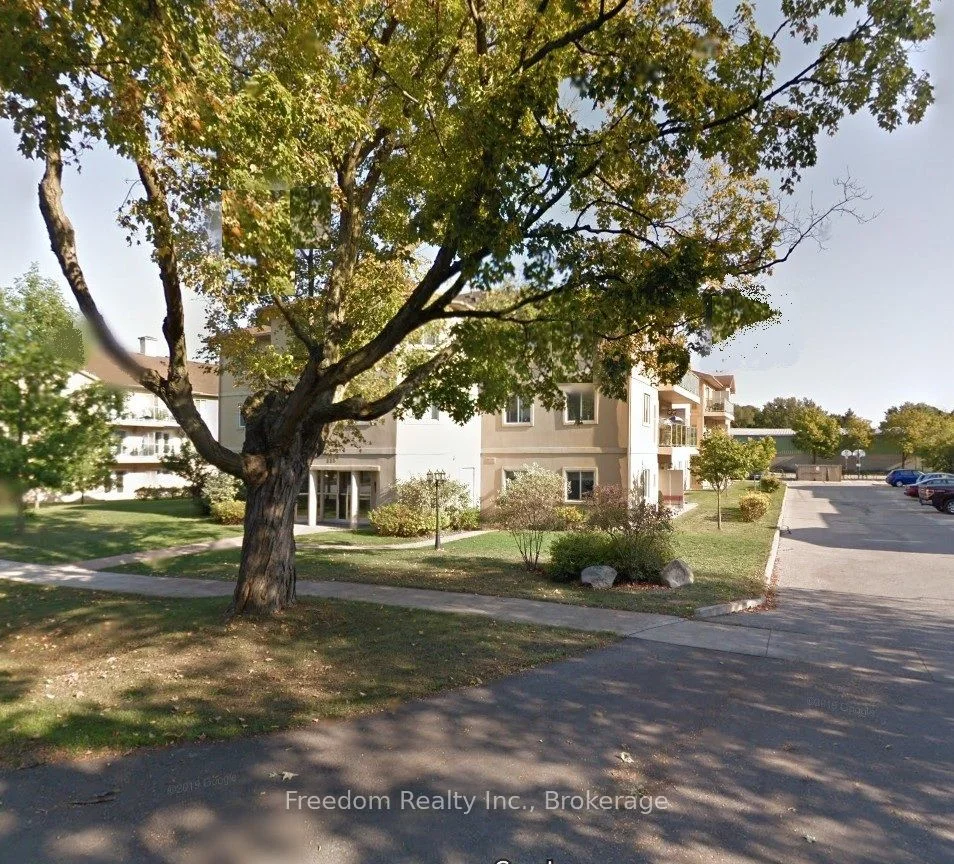 115 Bond Street 107, Orillia, ON L3V 1J7