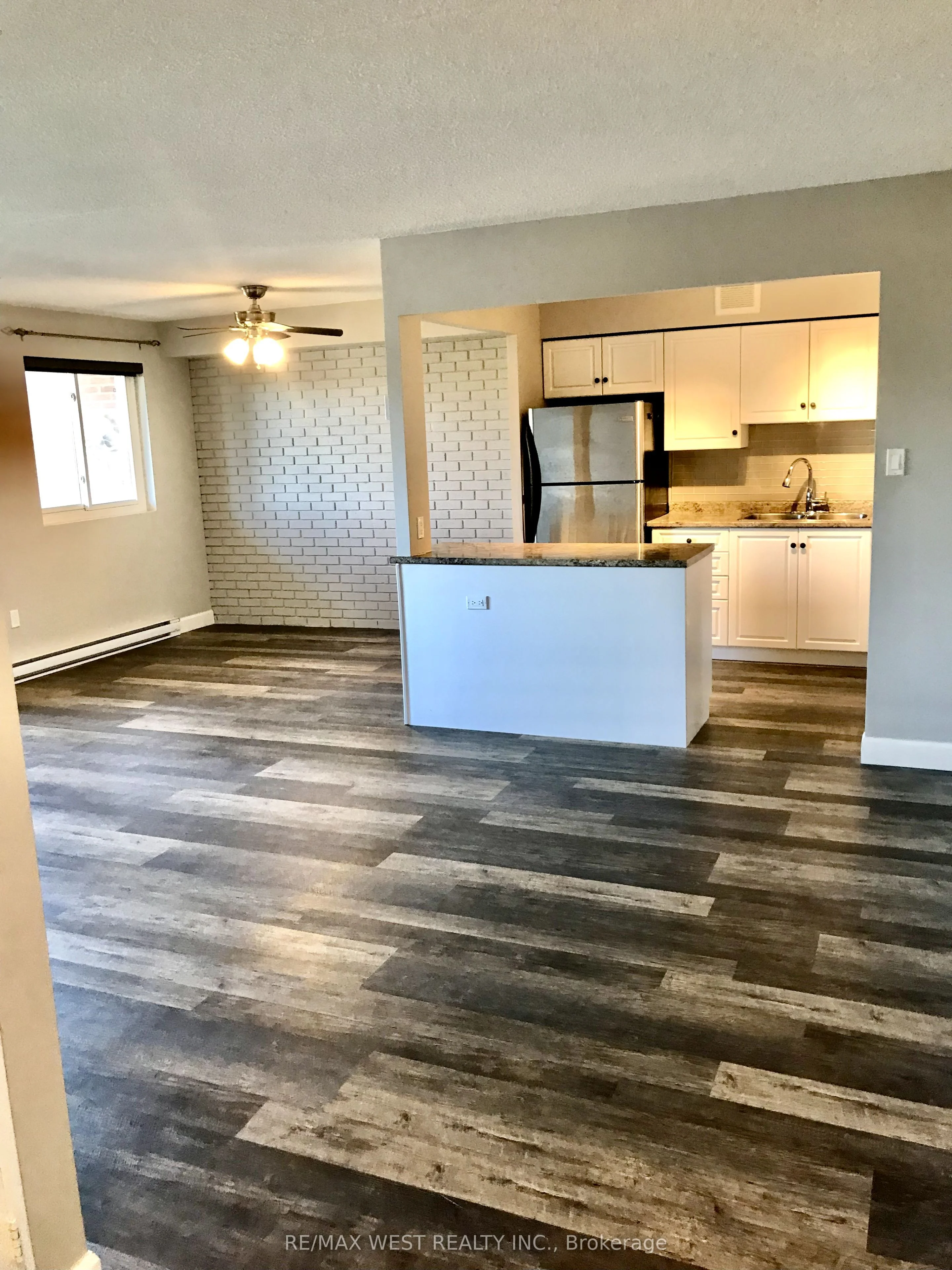 460 Ontario Street 406, Collingwood, ON L9Y 4E5