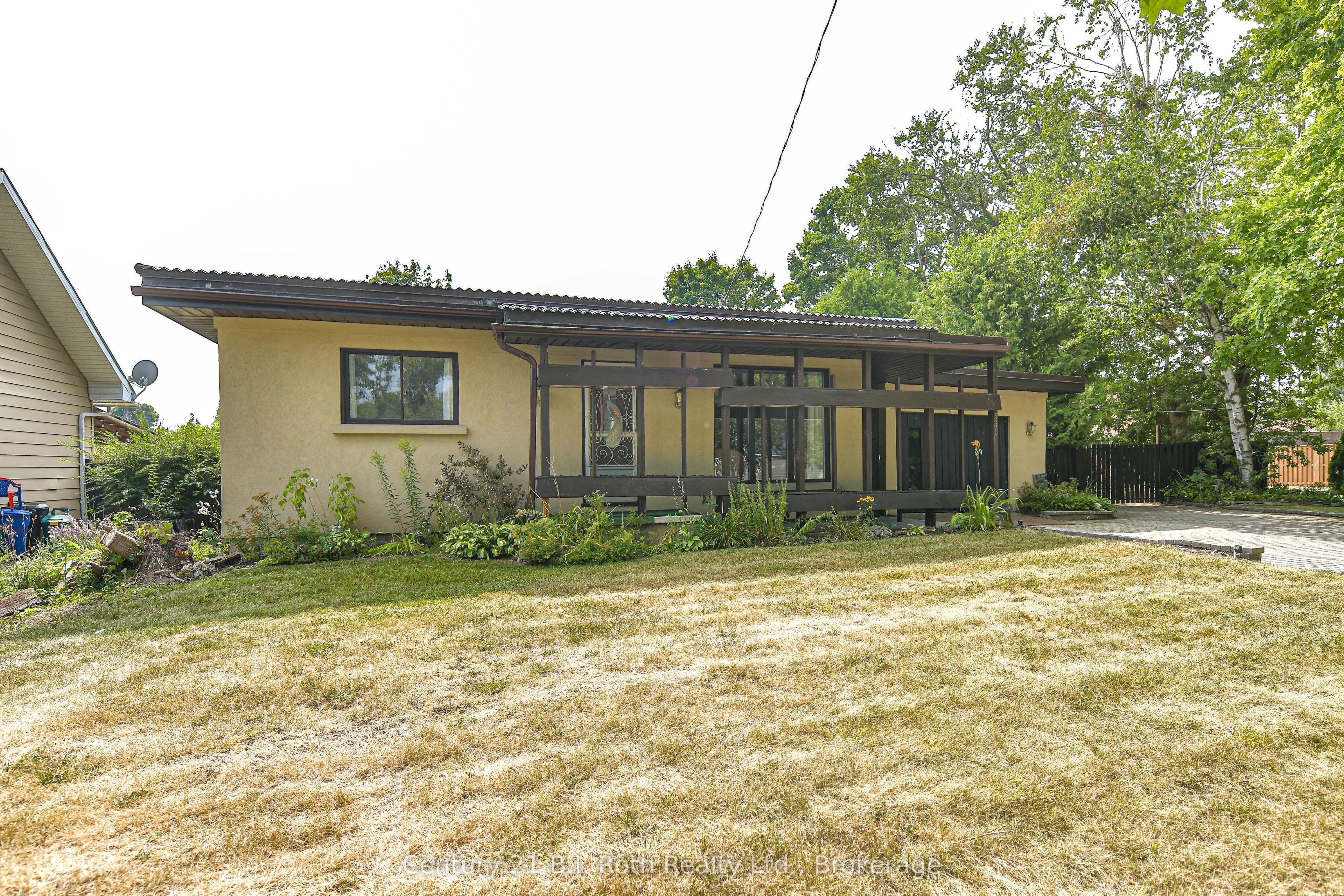 Detached in Orillia