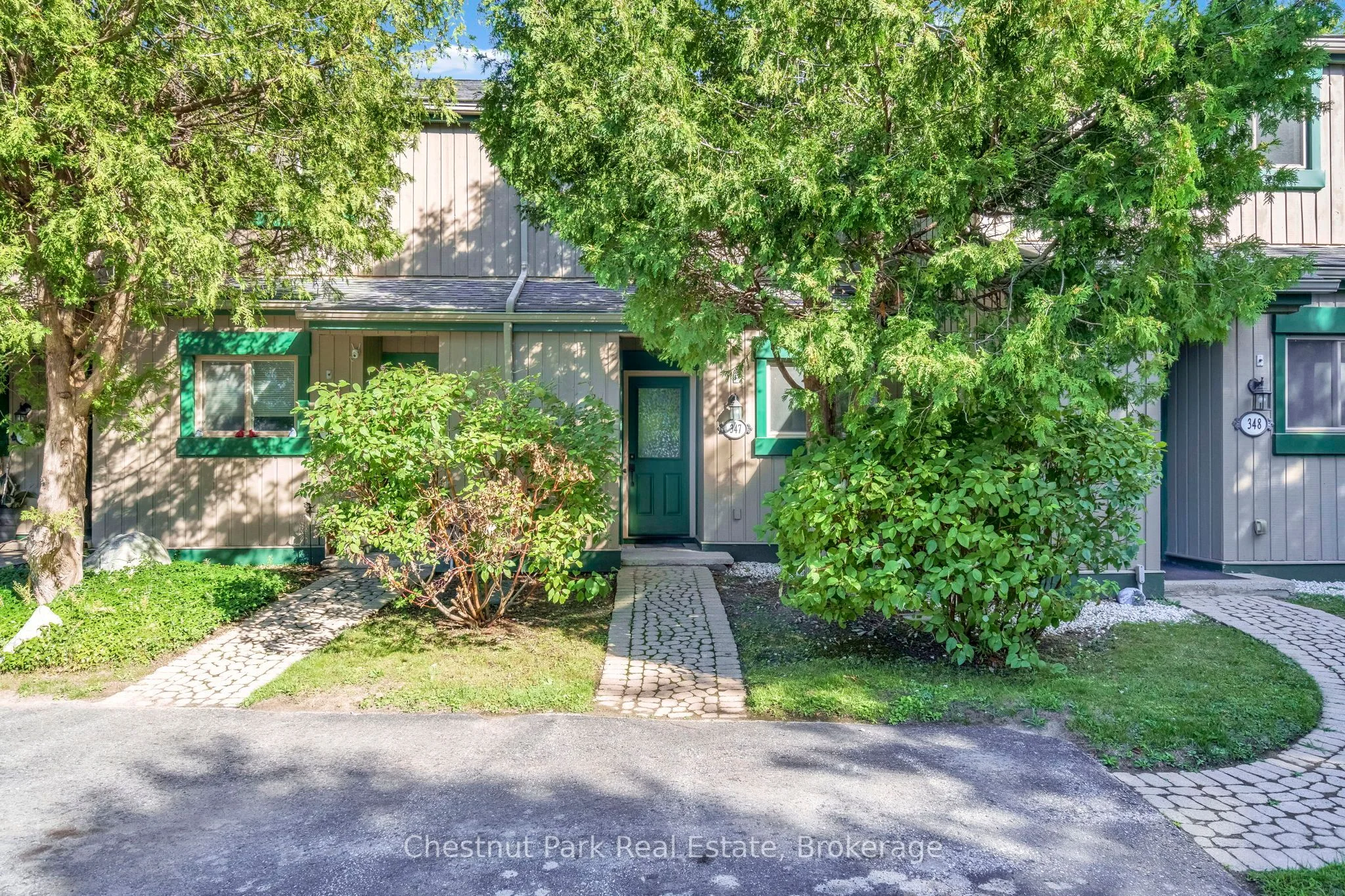 11 Harbour Street 347, Collingwood, ON L9Y 5B4