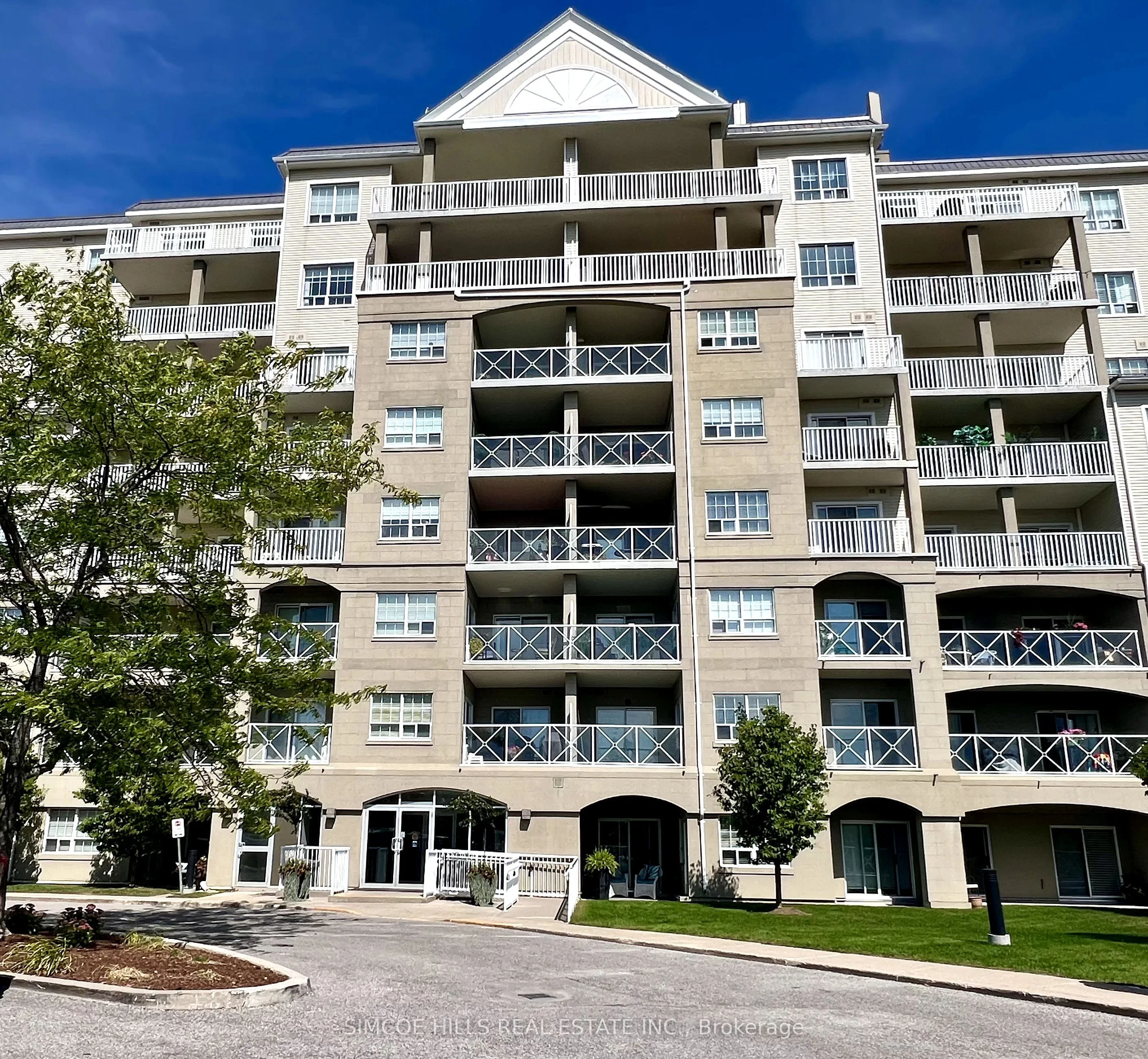 354 Atherley Road 202, Orillia, ON L3V 0E8