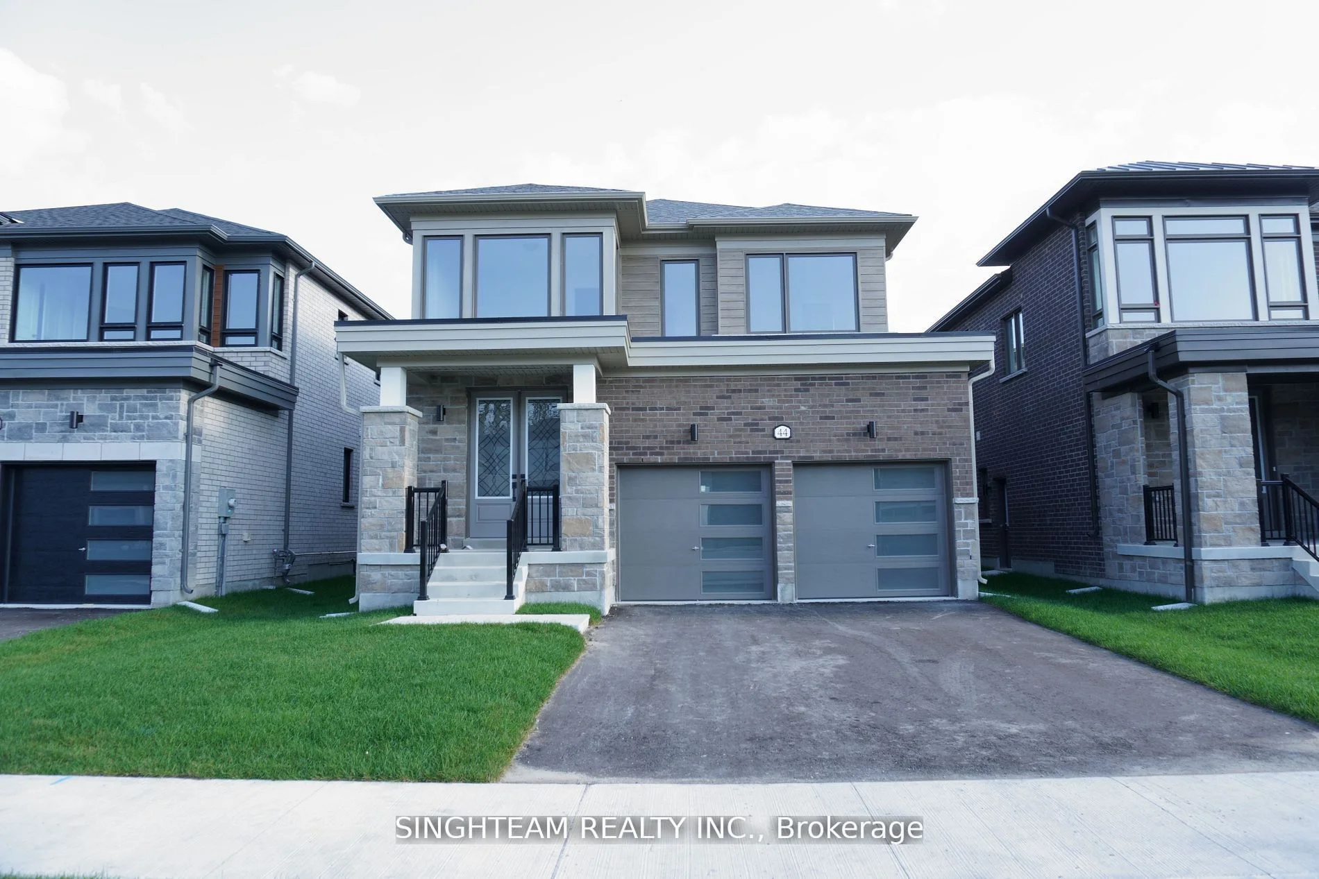 44 Del Ray Crescent, Wasaga Beach, ON L9Z 0N8