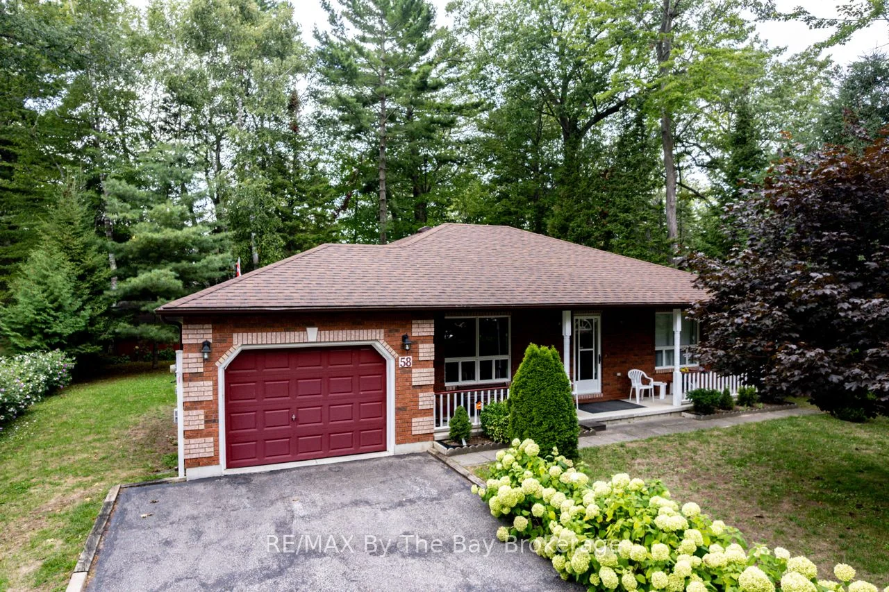 58 29th Street N, Wasaga Beach, ON L9Z 2E1