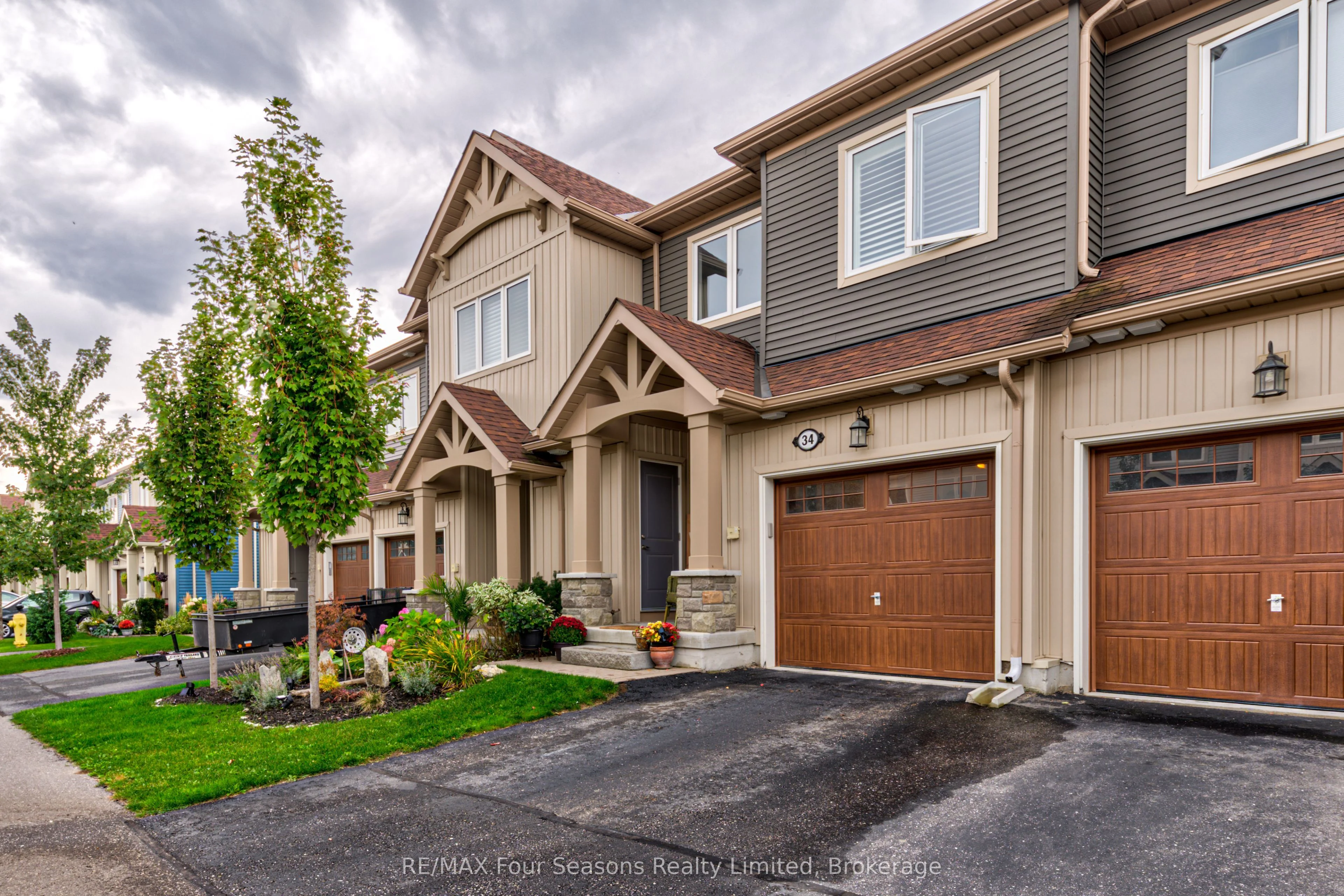 34 Lett Avenue, Collingwood, On L9y 0z5