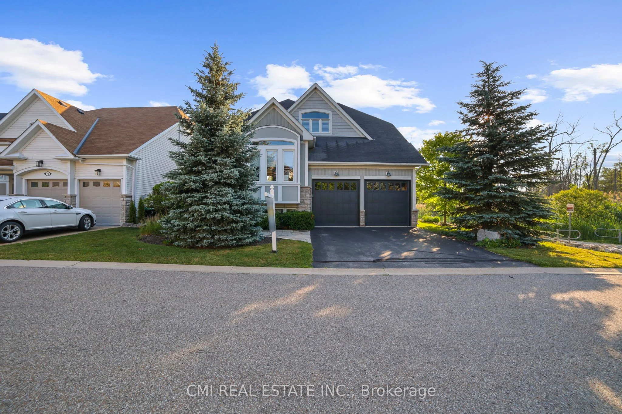 Detached in Wasaga Beach