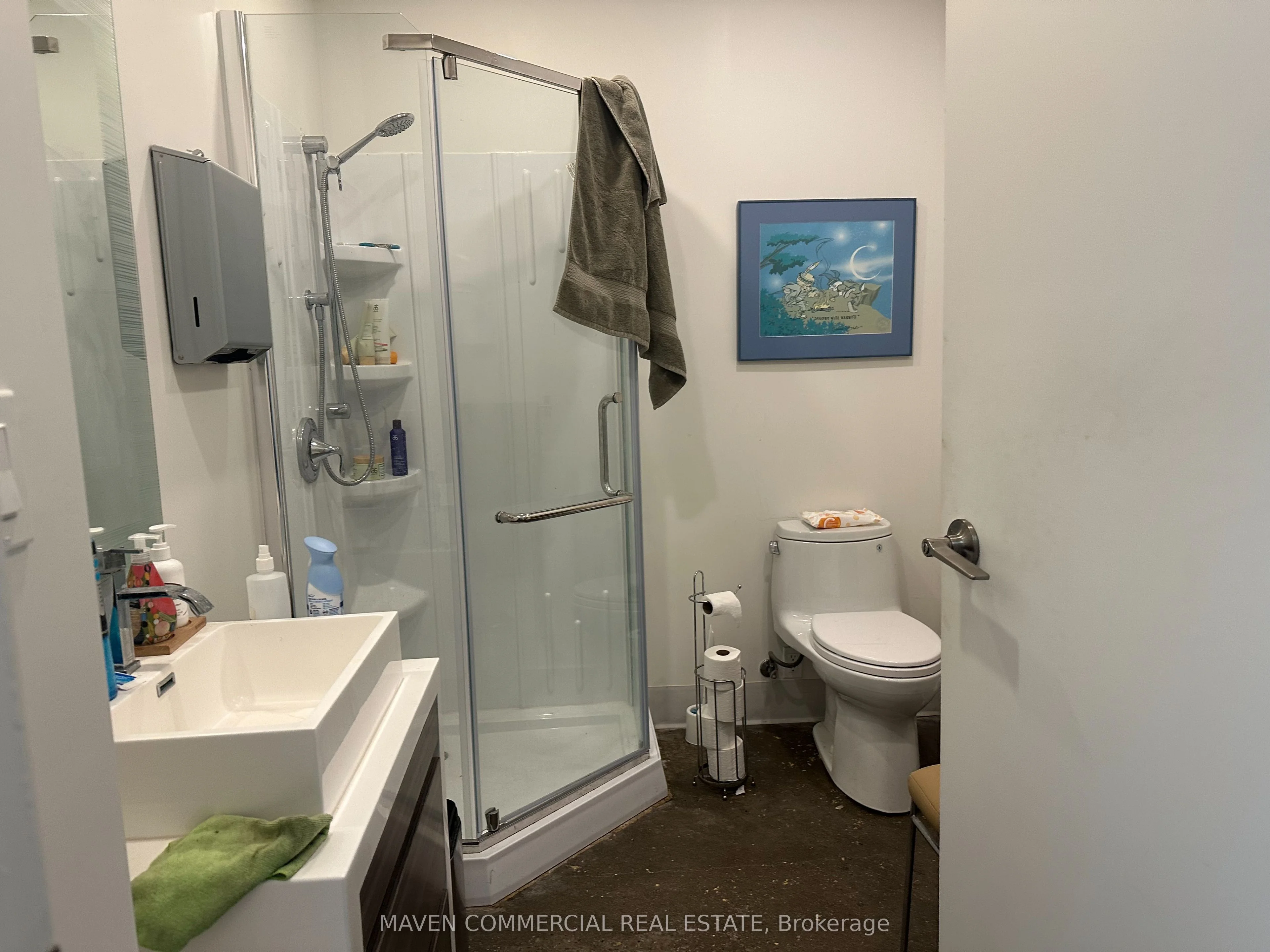 89 Collier Street 200, Barrie, ON L4M 1H2