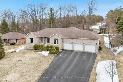 Detached in Springwater