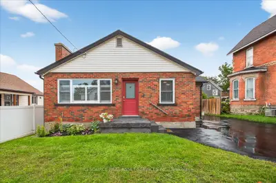 Detached in Orillia