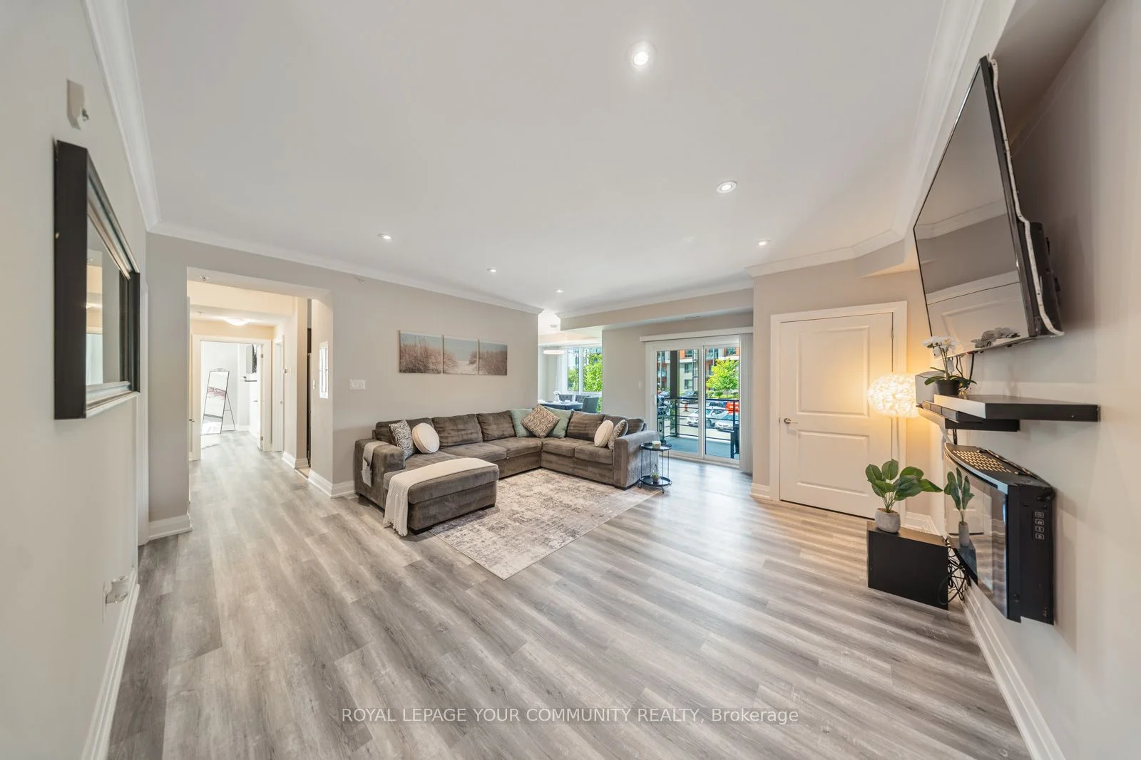 304 Essa Road 113, Barrie, On L9j 0h4