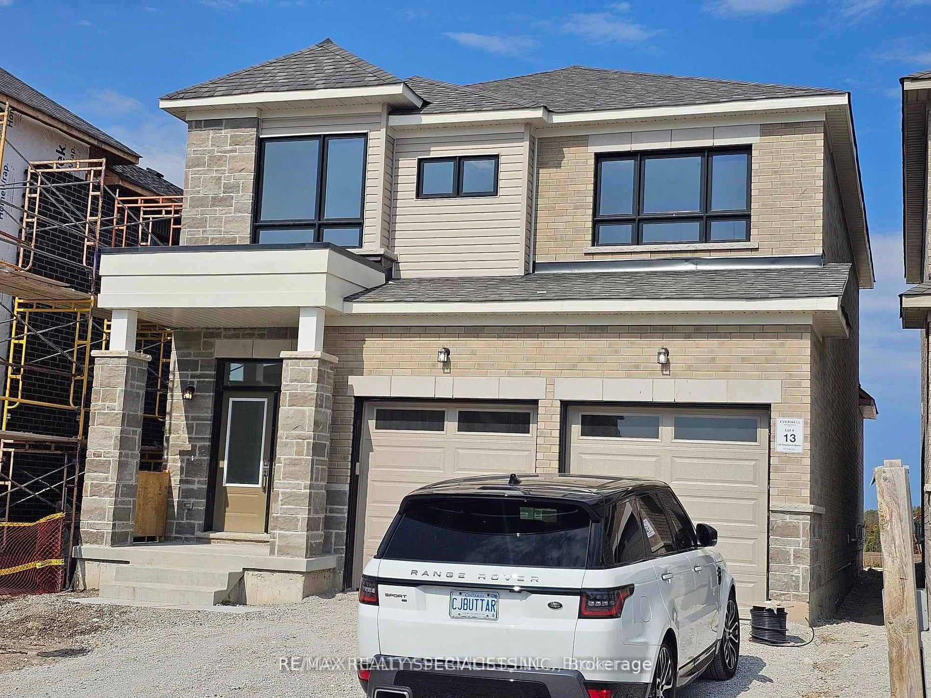 155 Fenchchurch Manor, Barrie, ON L9J 0B7