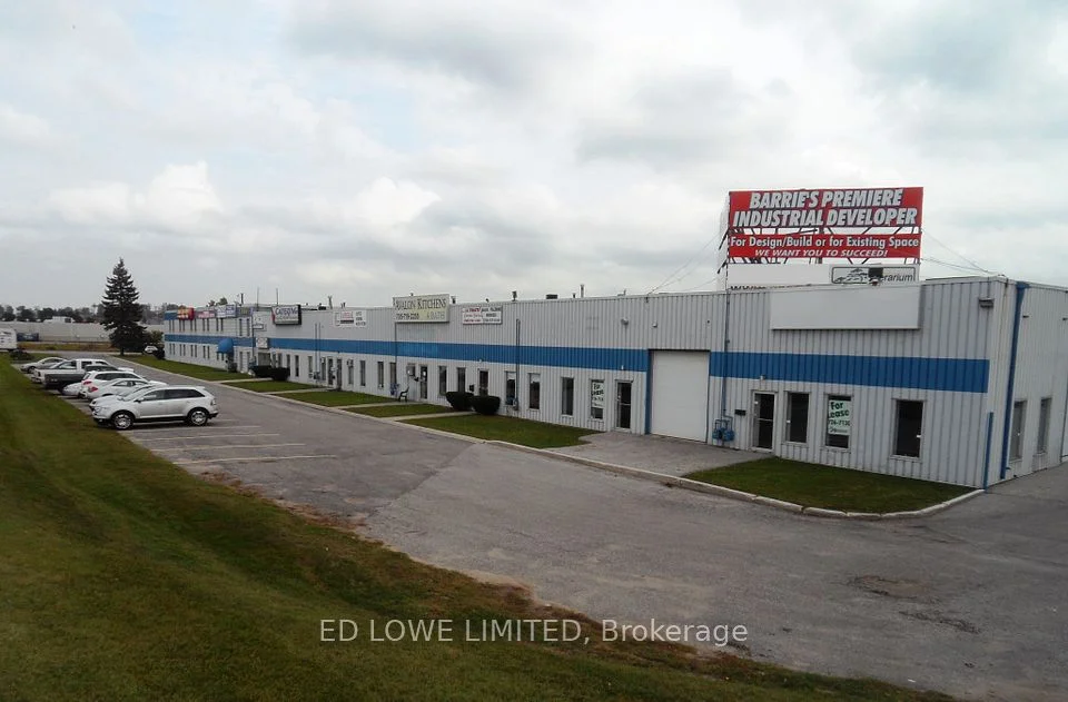 28 Currie Street 23B, Barrie, ON L4M 5N4