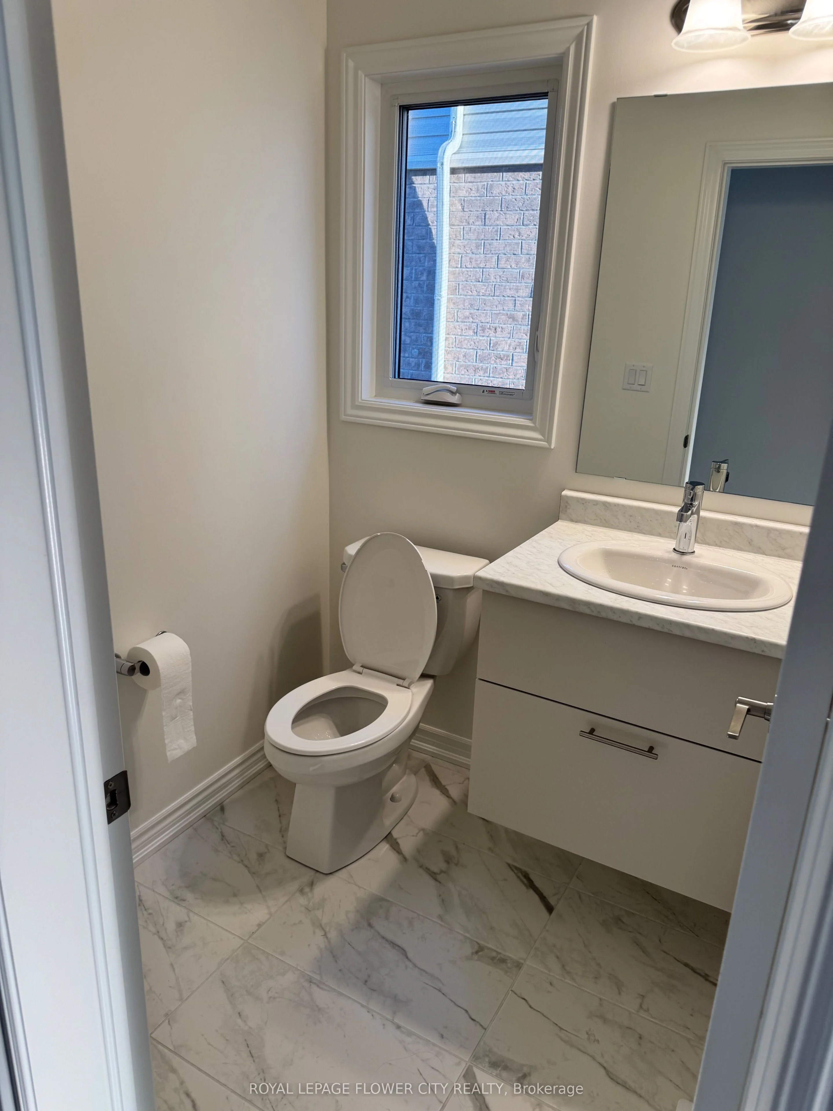 142 Greer Street, Barrie, ON L9J 0R7