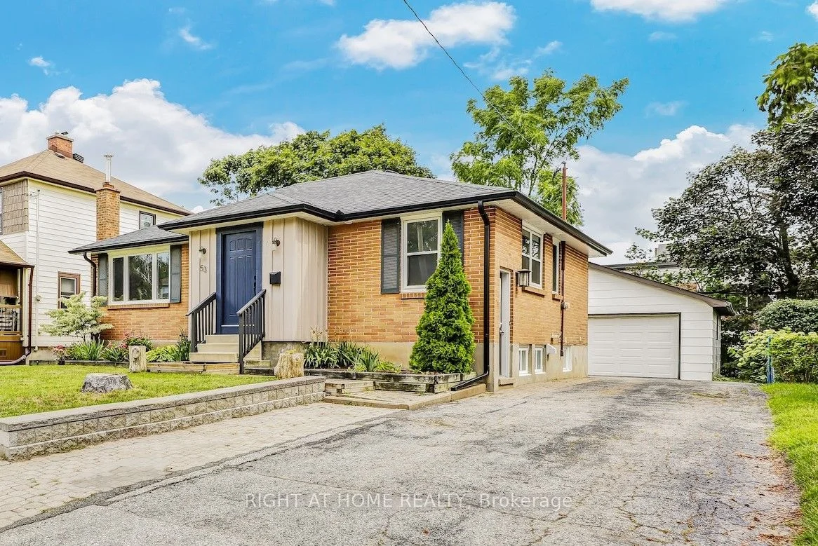 53 Newton Street, Barrie, ON L4M 3N5