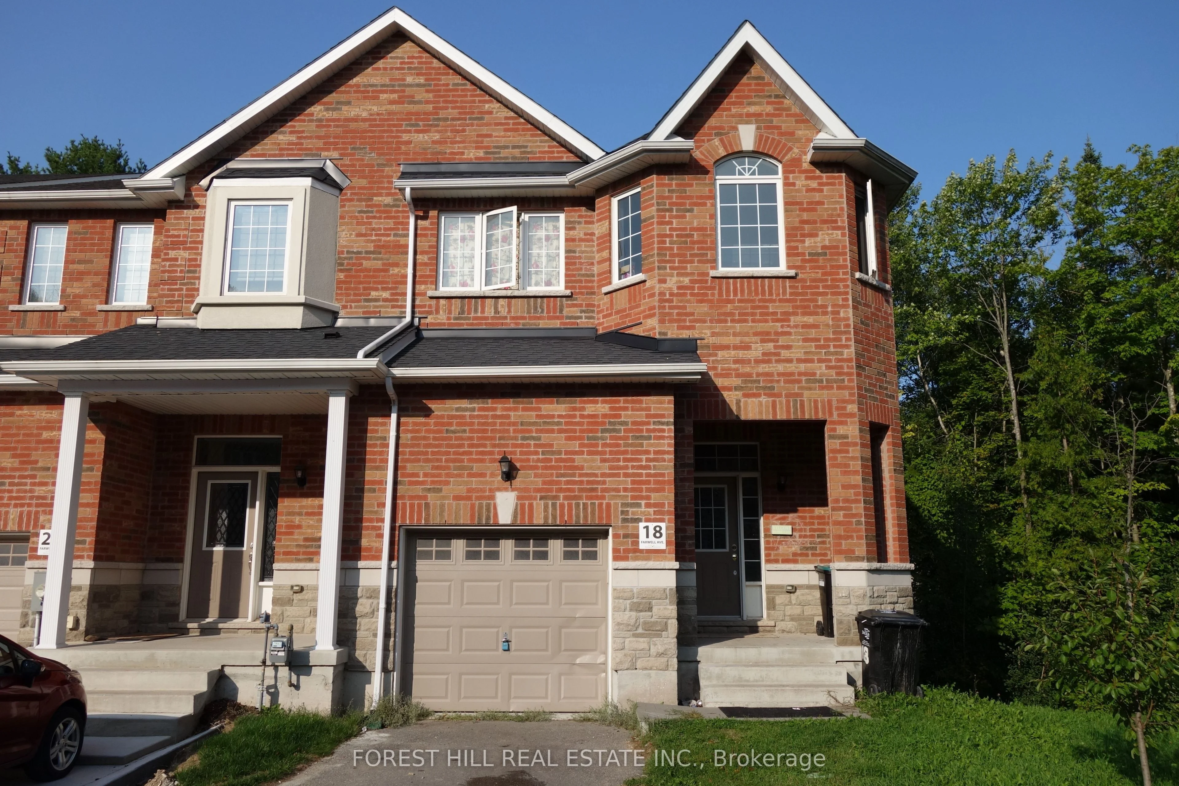 18 Farwell Avenue, Wasaga Beach, ON L9Z 0H3