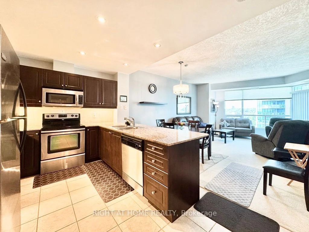 37 Ellen Street 703, Barrie, ON L4N 6G2