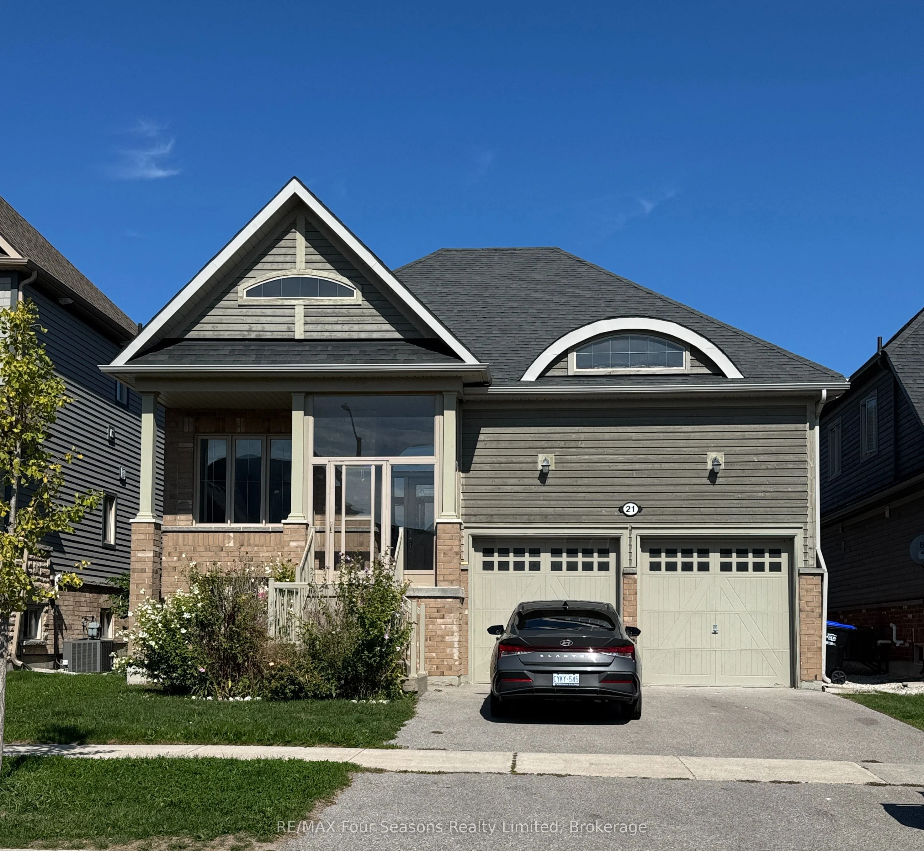 21 Cooper Street UPPER, Collingwood, ON L9Y 0W8