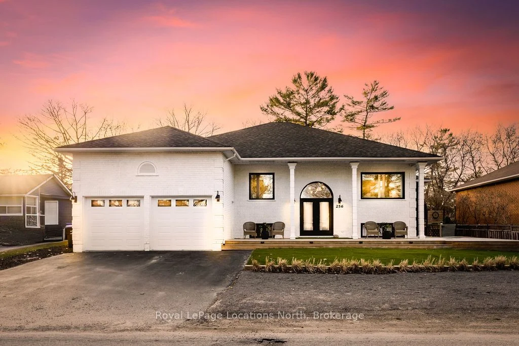 256 OLD MOSLEY Street, Wasaga Beach, ON L9Z 2H8