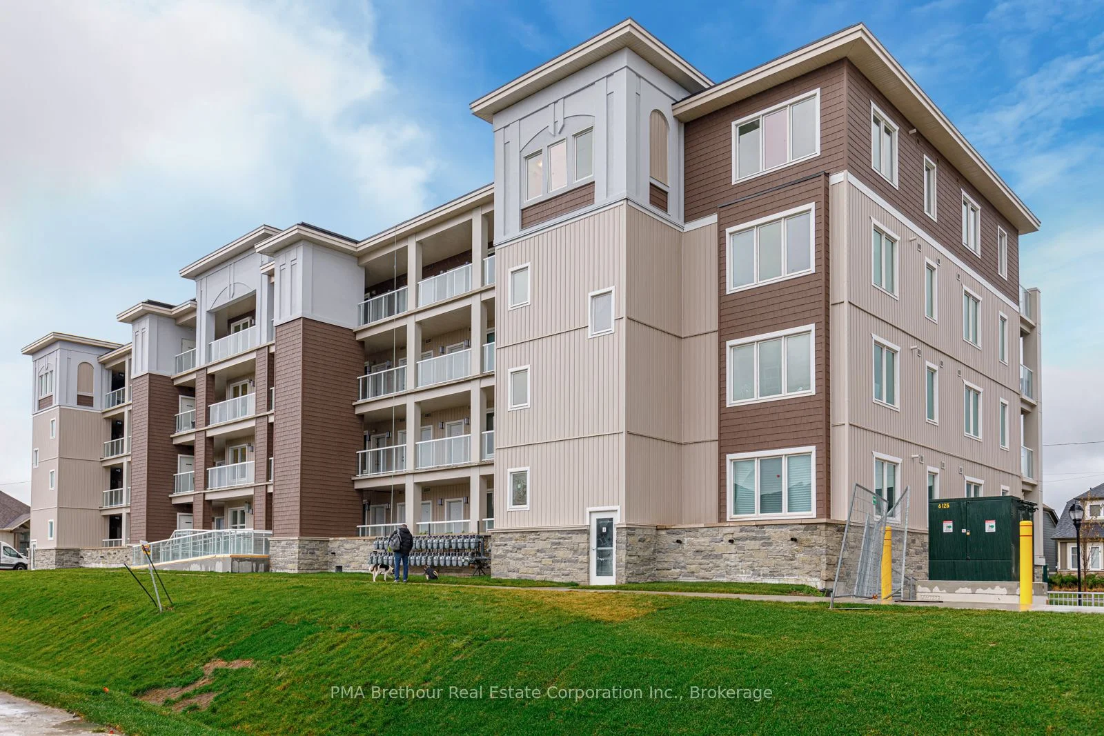 17 Spooner Crescent 202, Collingwood, ON L9Y 1T9