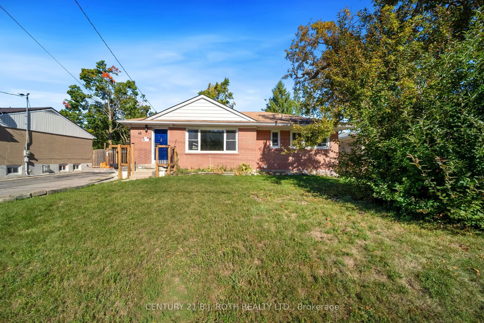46 North Street W, Orillia, ON L3V 3S5