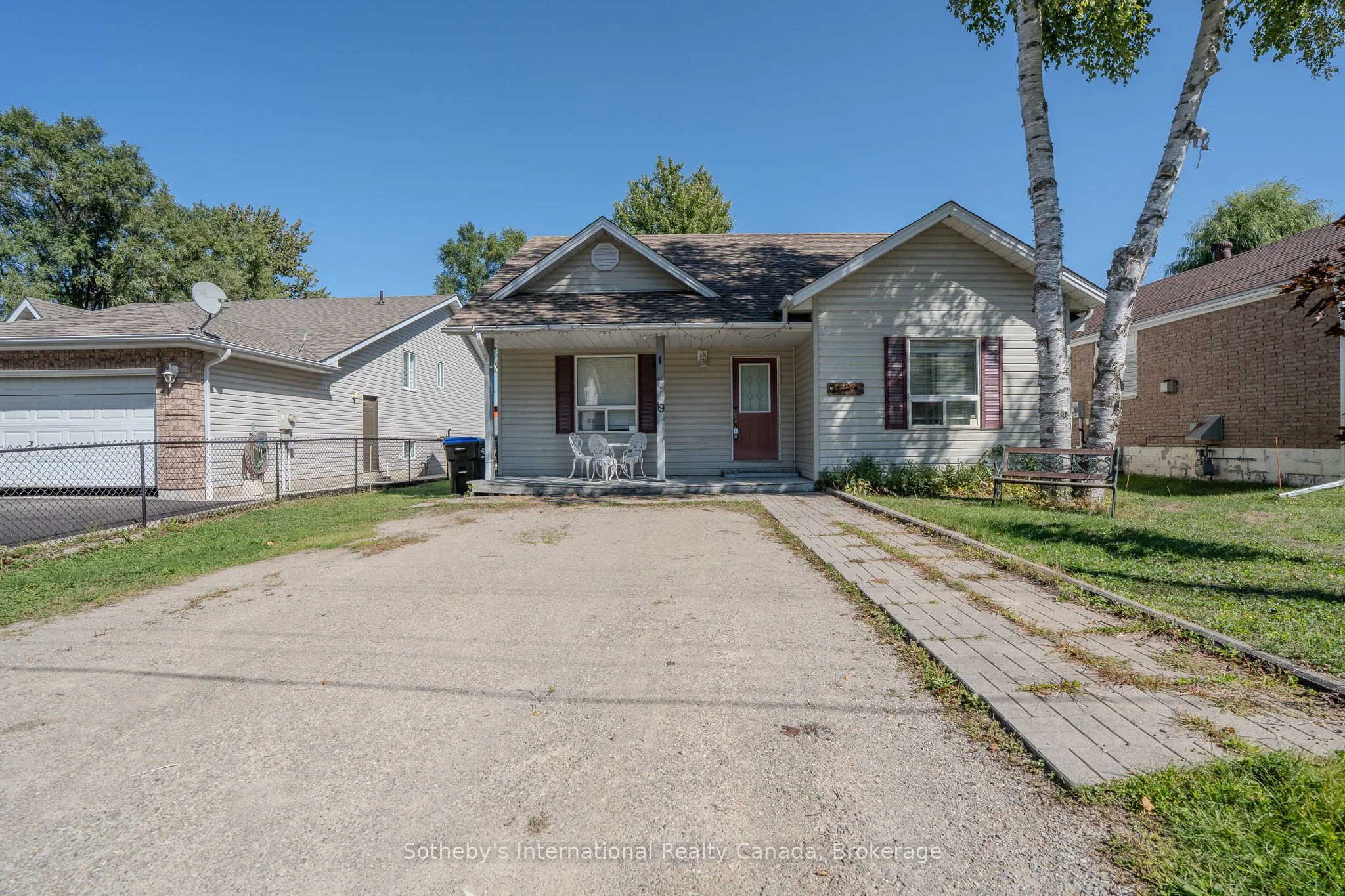 19 47th Street S, Wasaga Beach, ON L9Z 1Y6