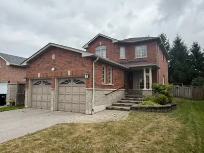 Detached in Barrie