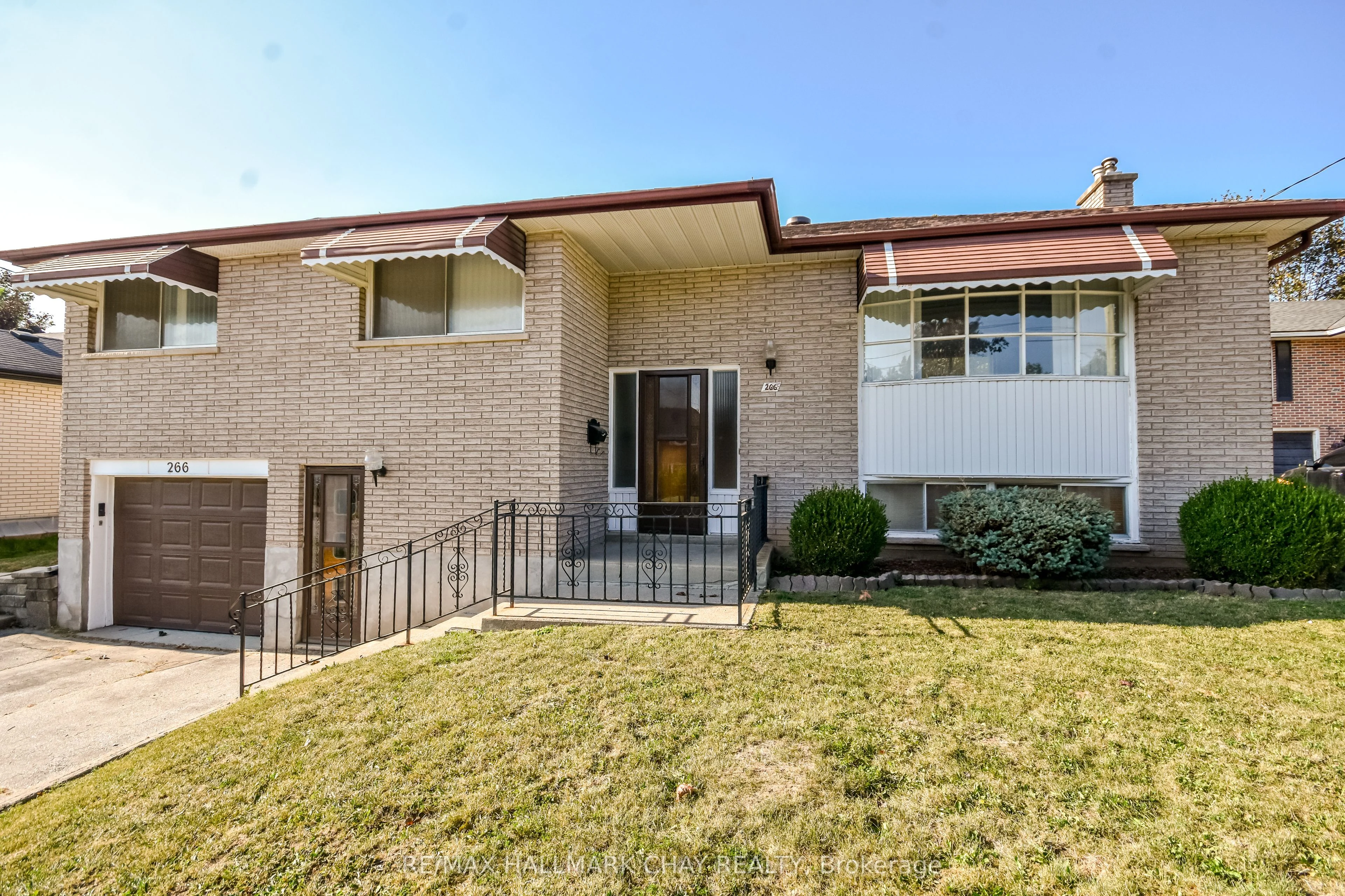 266 Grove Street E, Barrie, ON L4M 2R3