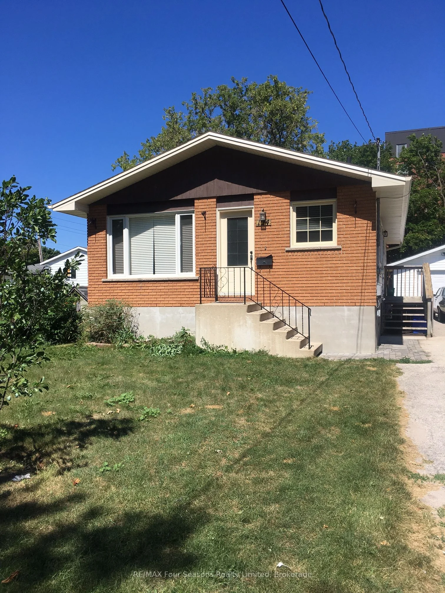 124 Niagara Street, Collingwood, On L9y 3x9