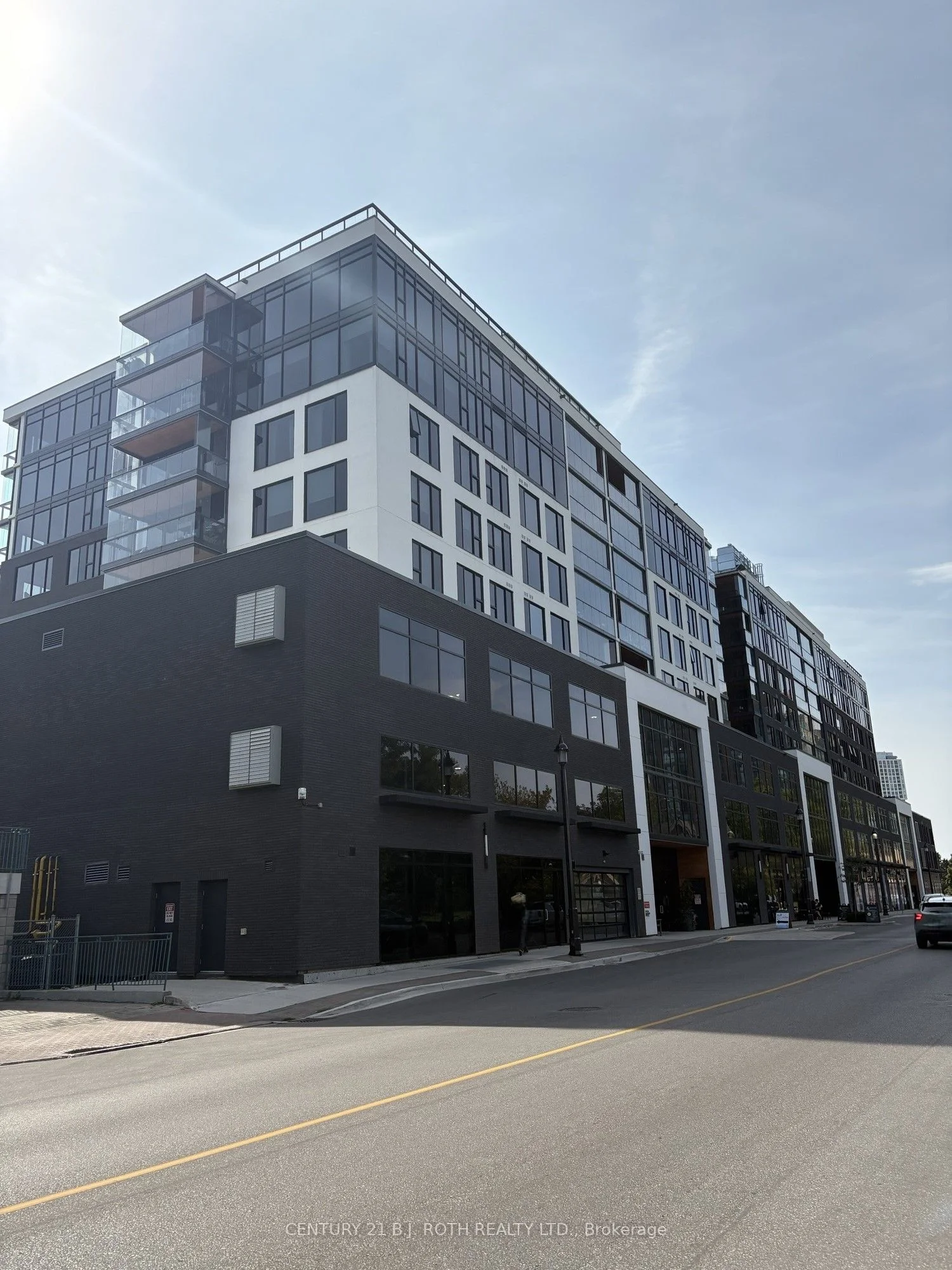 185 Dunlop Street 609, Barrie, On L4m 1b2