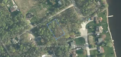 8 Crescent Drive, Tay, On L0k 2a0