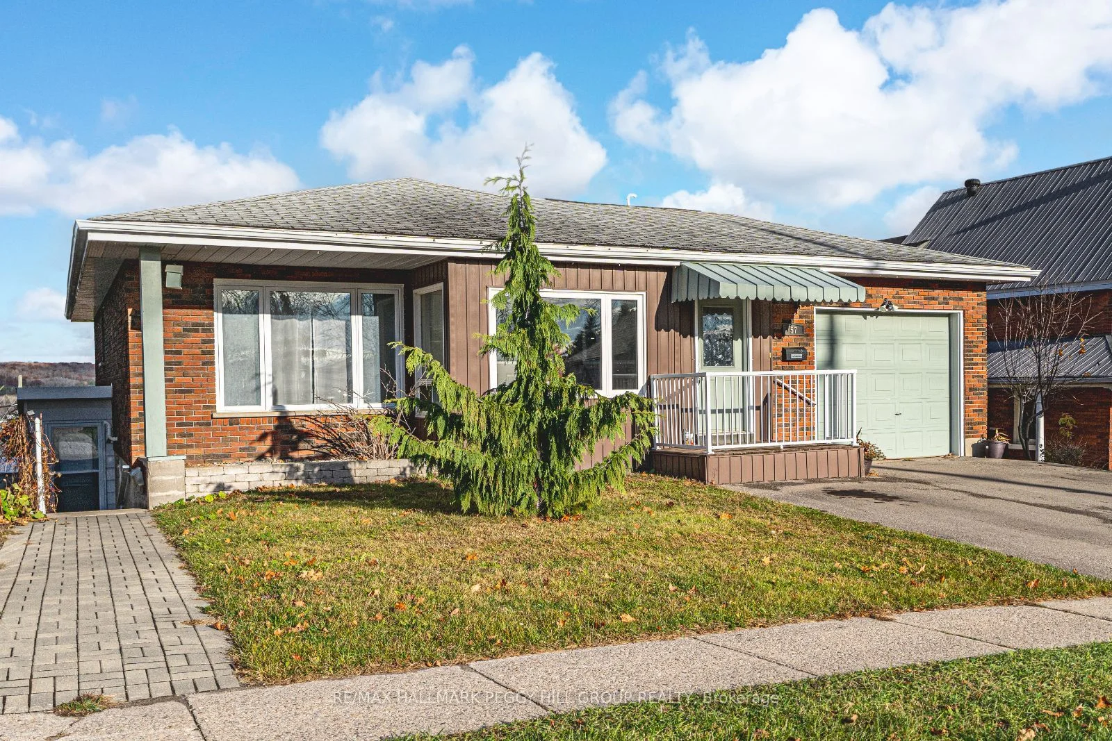 57 Poyntz Street Upper, Penetanguishene, On L9m 1n6