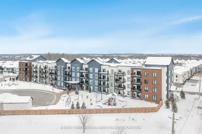Condo Apartment in Barrie