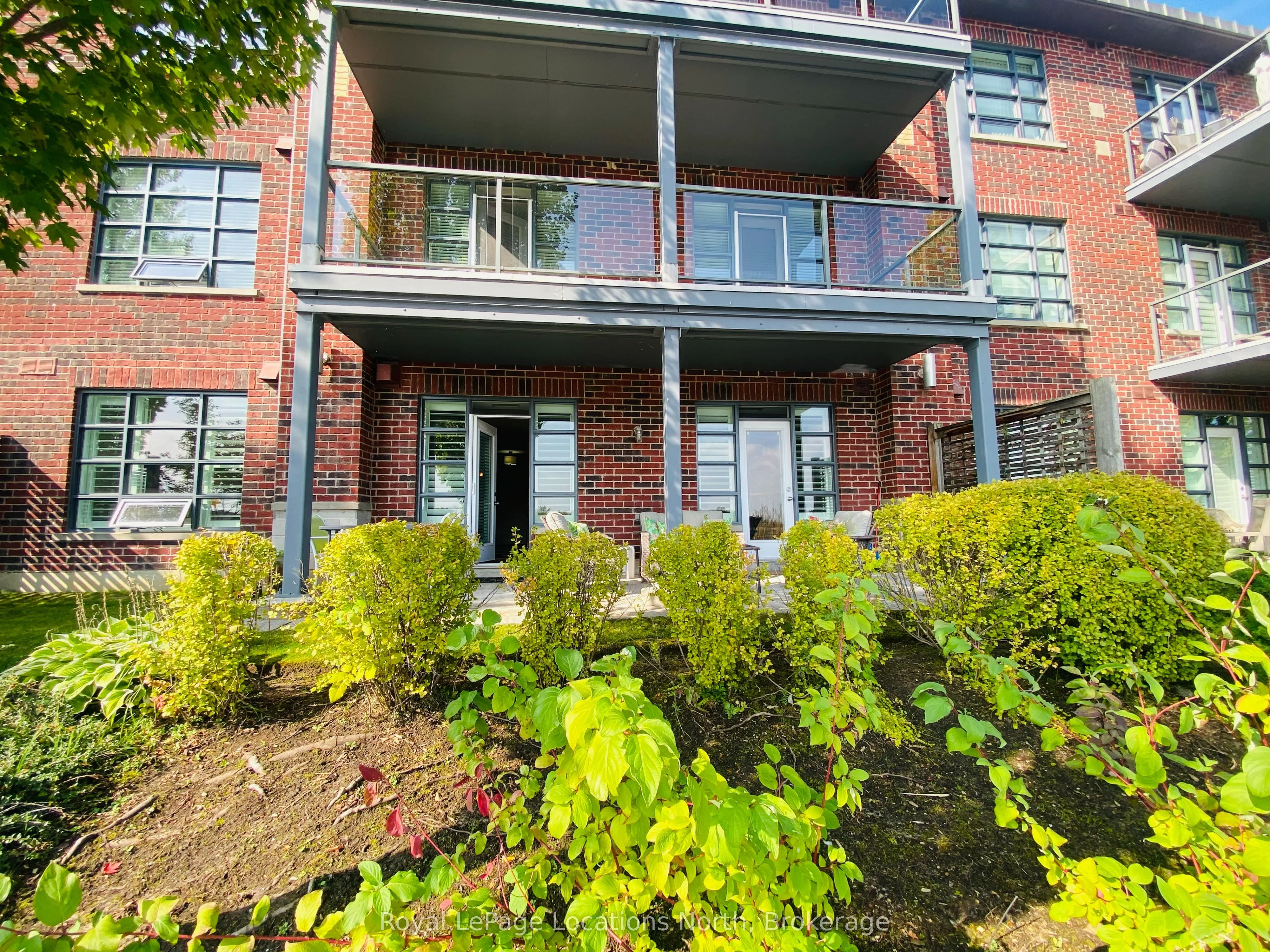 1 Shipyard Lane 109, Collingwood, ON L9Y 0W2