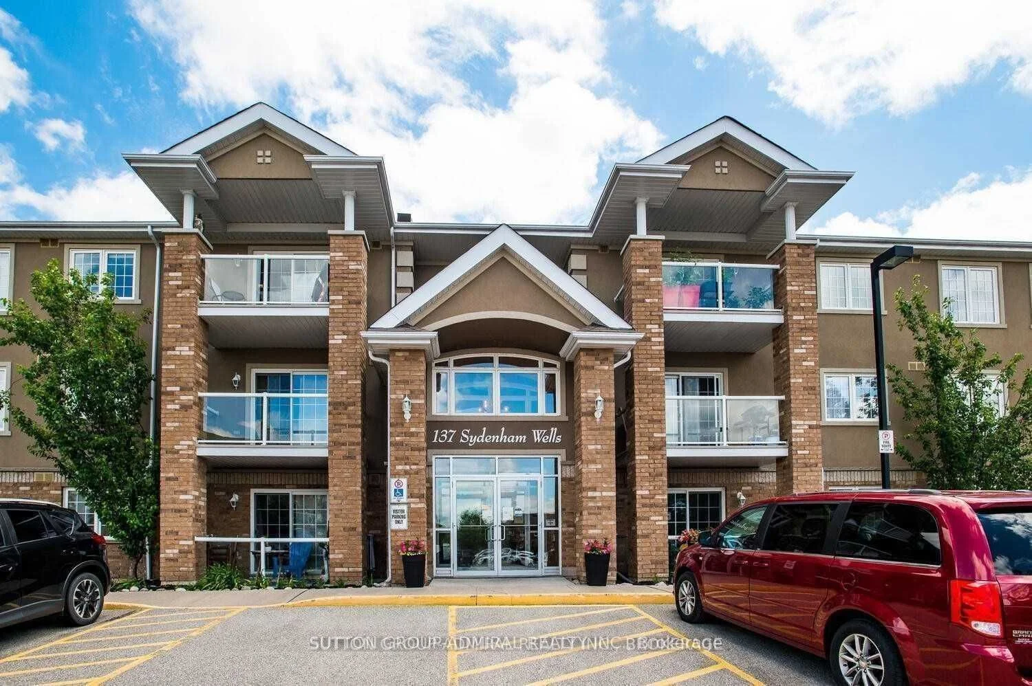 137 Sydenham Wells Road 14, Barrie, ON L4M 0G7