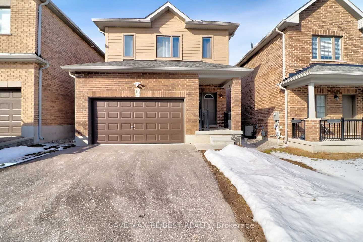 10 Bedford Estates Crescent, Barrie, ON L4N 3Z8