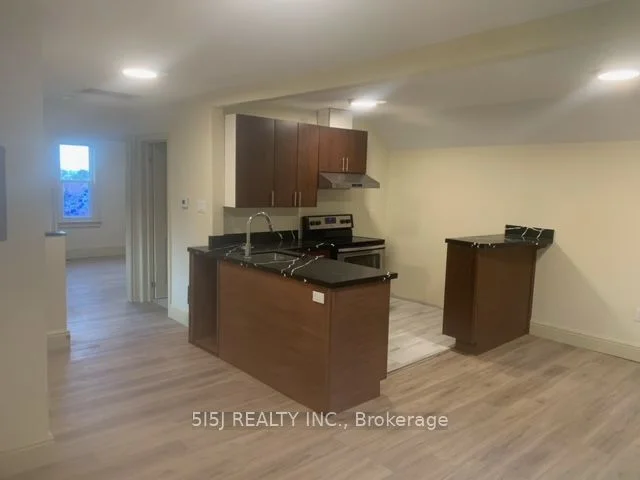 246 Bradford Street 2, Barrie, ON L4N 3B6
