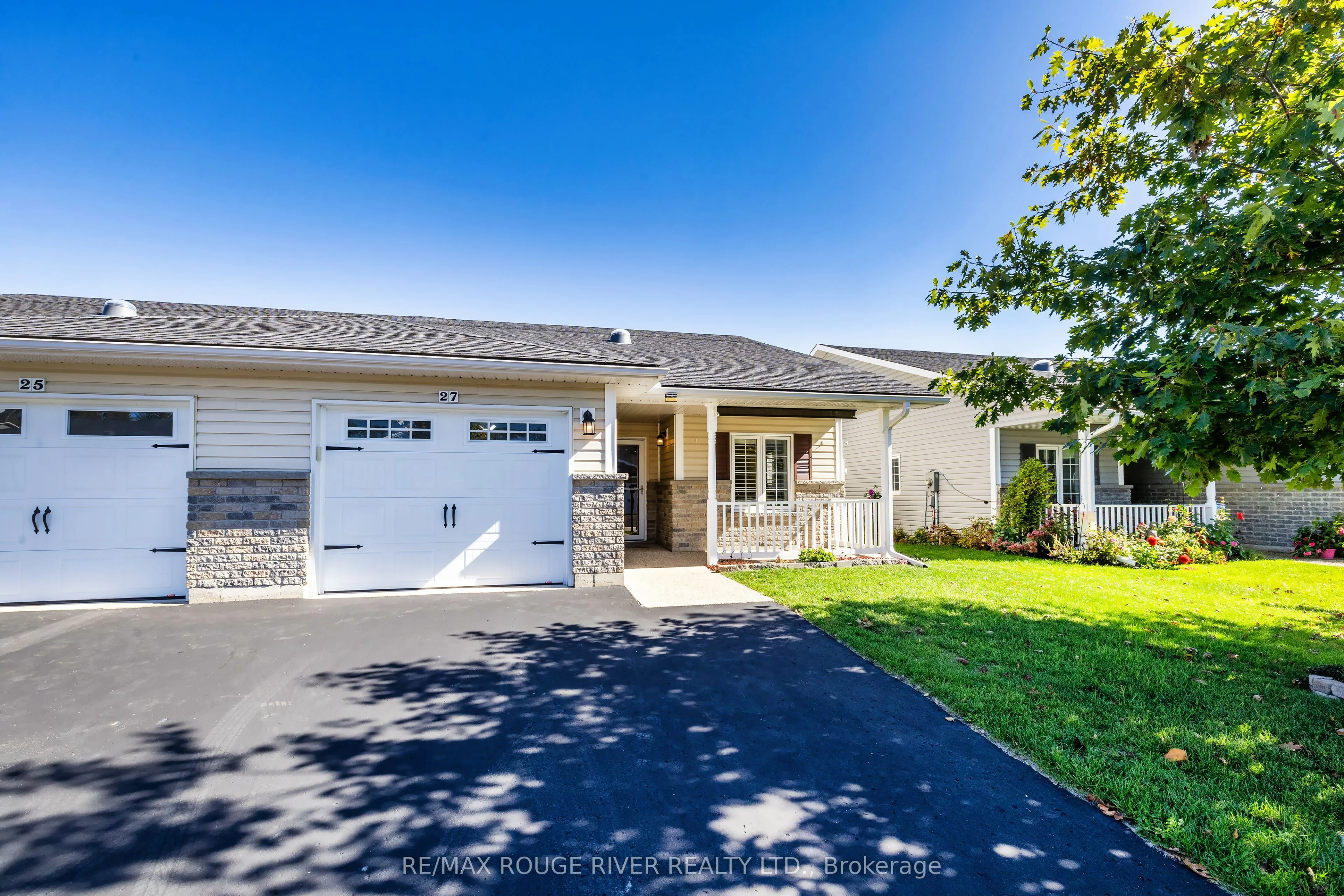 27 New York Avenue, Wasaga Beach, ON L9Z 3A8