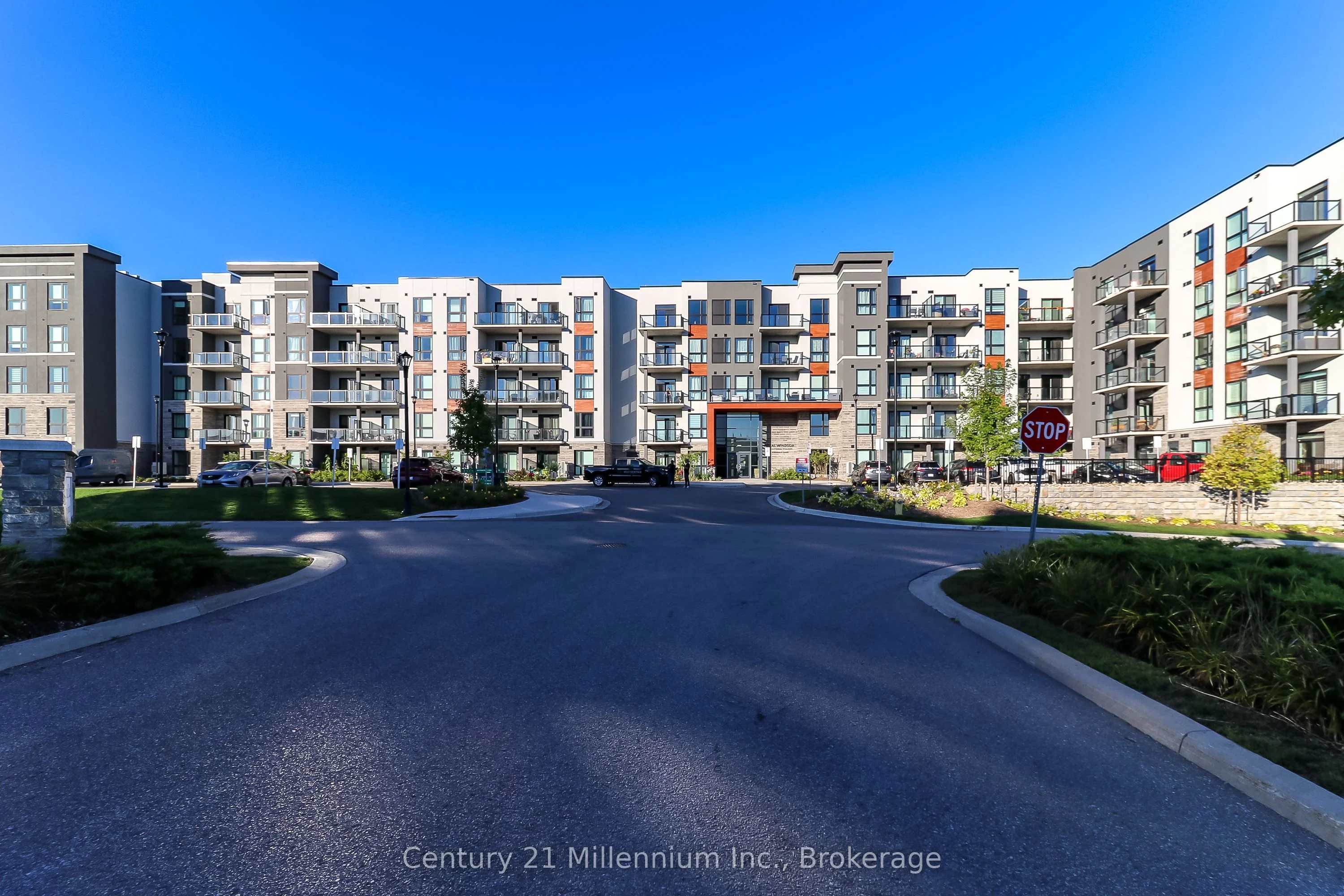 4 Kimberly Lane 306, Collingwood, ON L9Y 5T6