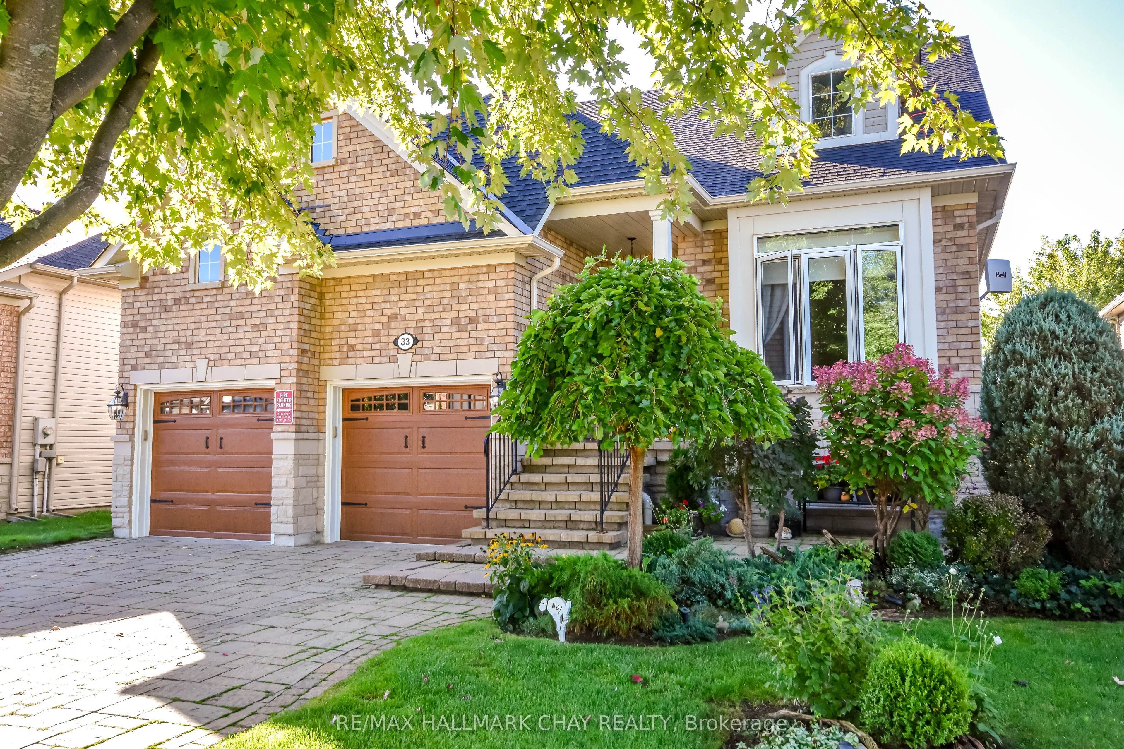 33 Meadowood Drive, Wasaga Beach, ON L9Z 3B8