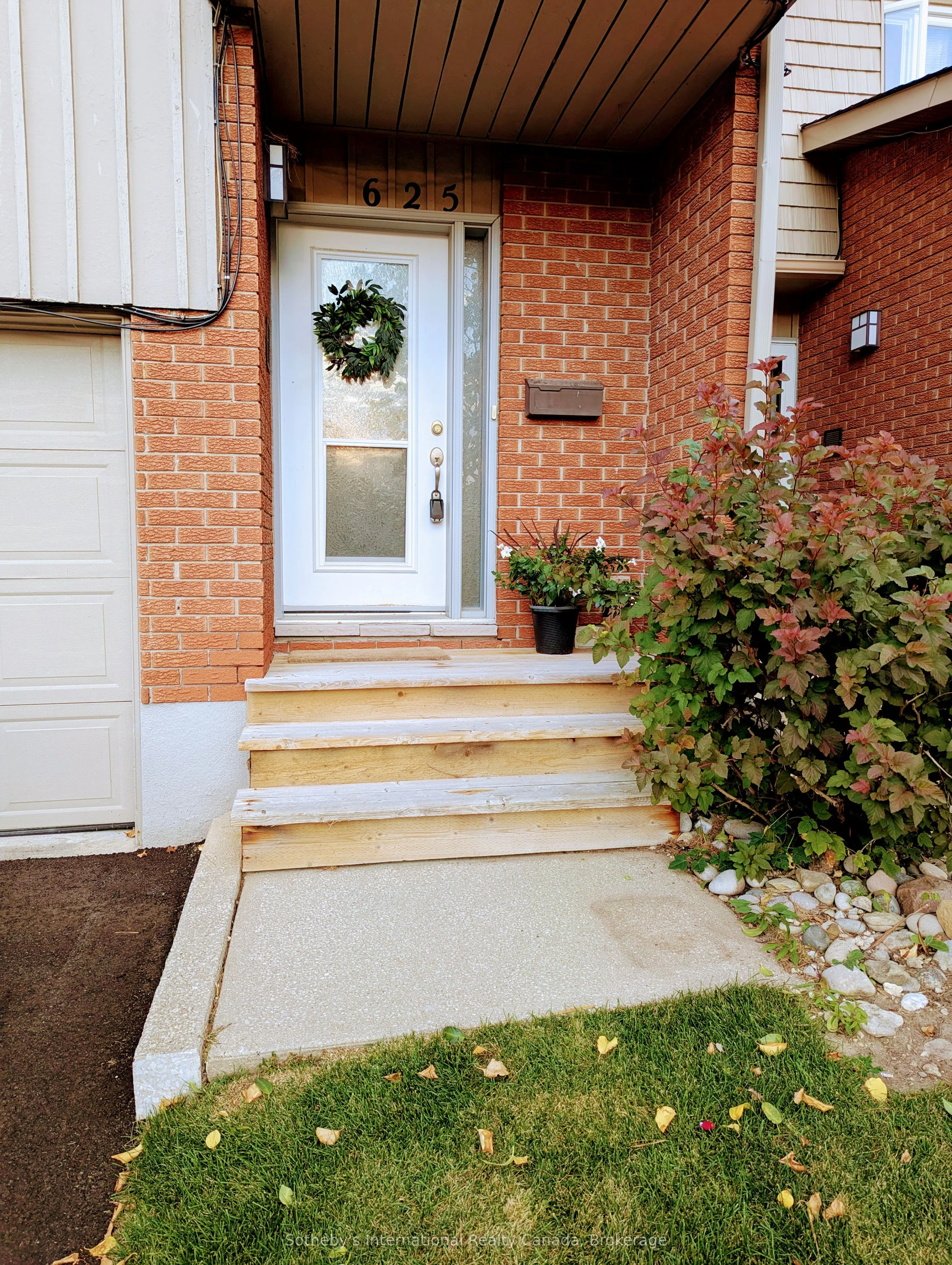 625 Tenth Street, Collingwood, ON L9Y 4K6