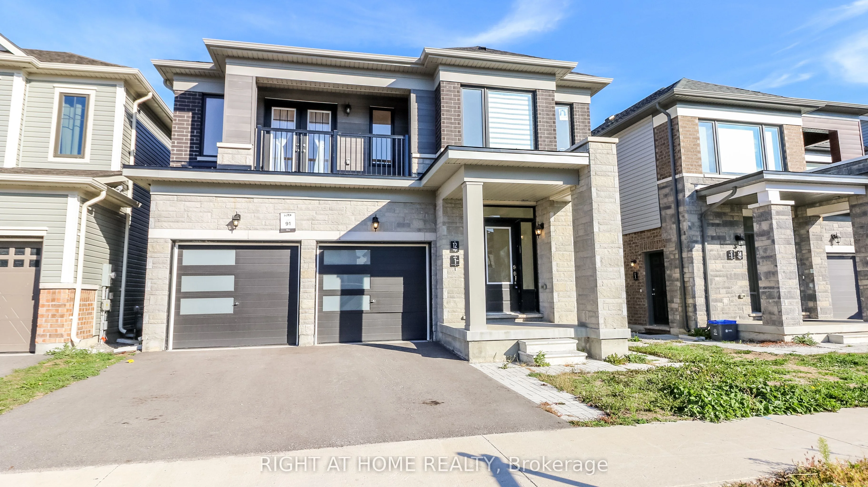 12 Bannister Road 1, Barrie, ON L9J 0L4